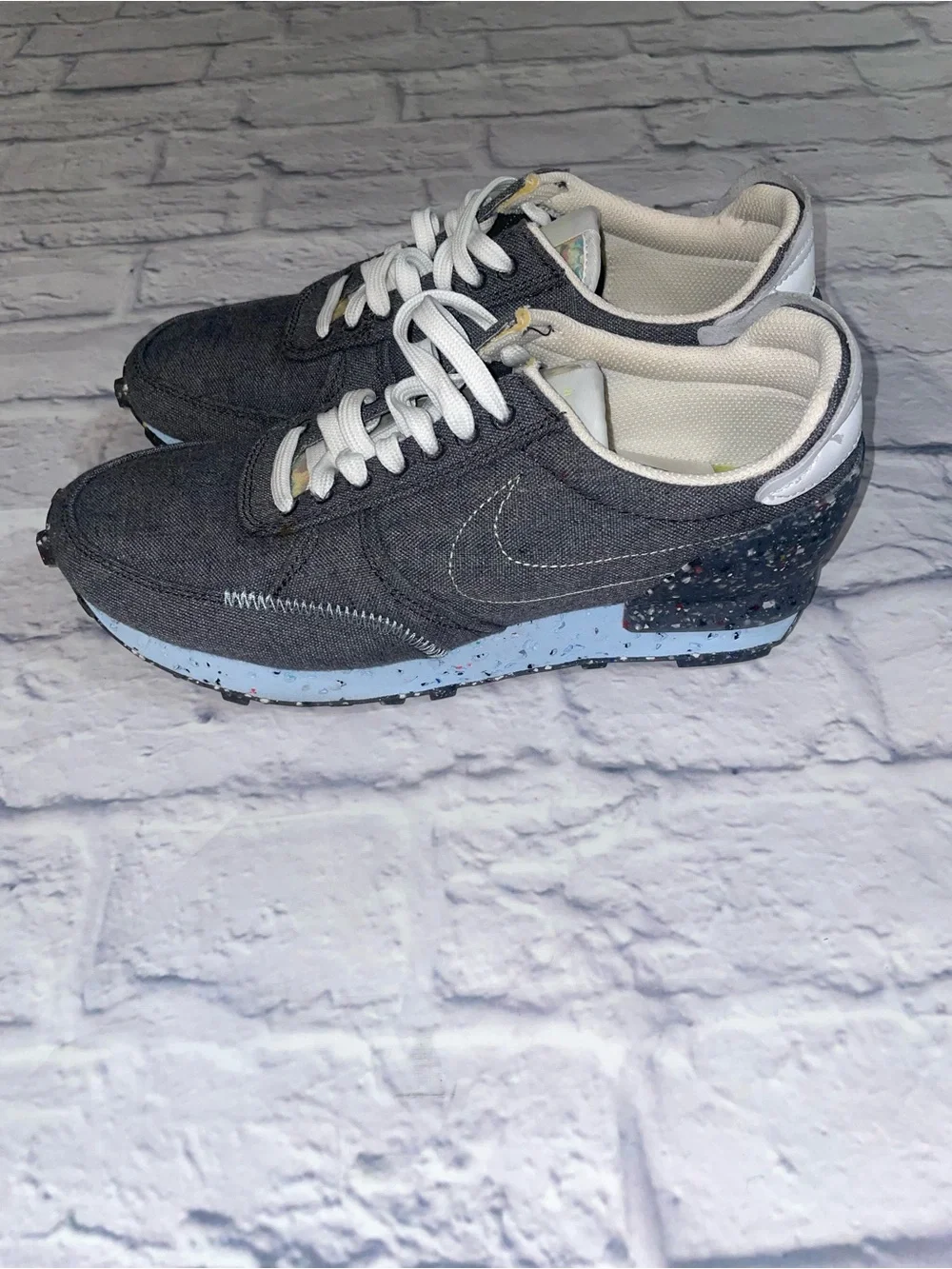 Nike Daybreak Type Recycled Canvas. Size 7.5